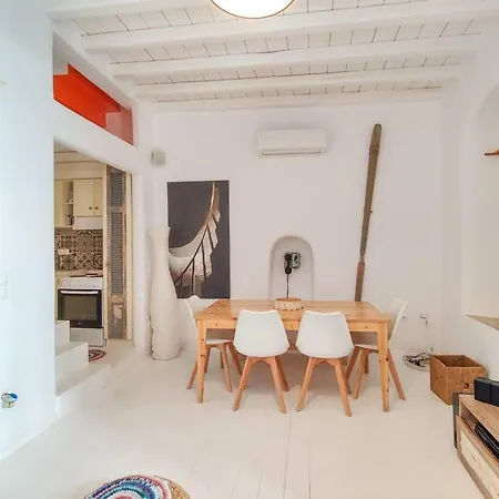 Vakantiehuis The Sunday House In The Heart Of *