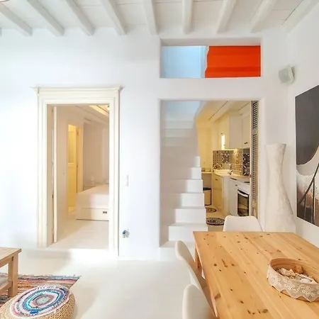 Semesterbostad The Sunday House In The Heart Of