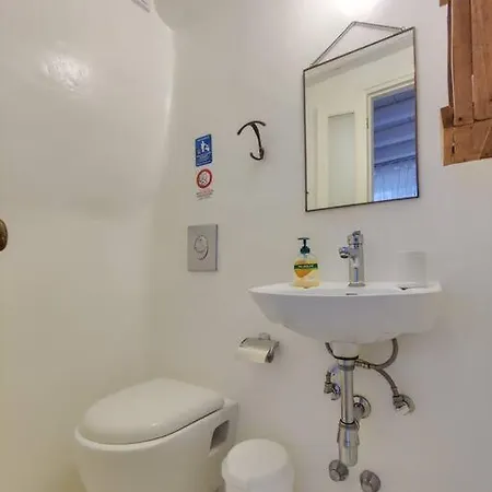 Semesterbostad The Sunday House In The Heart Of *